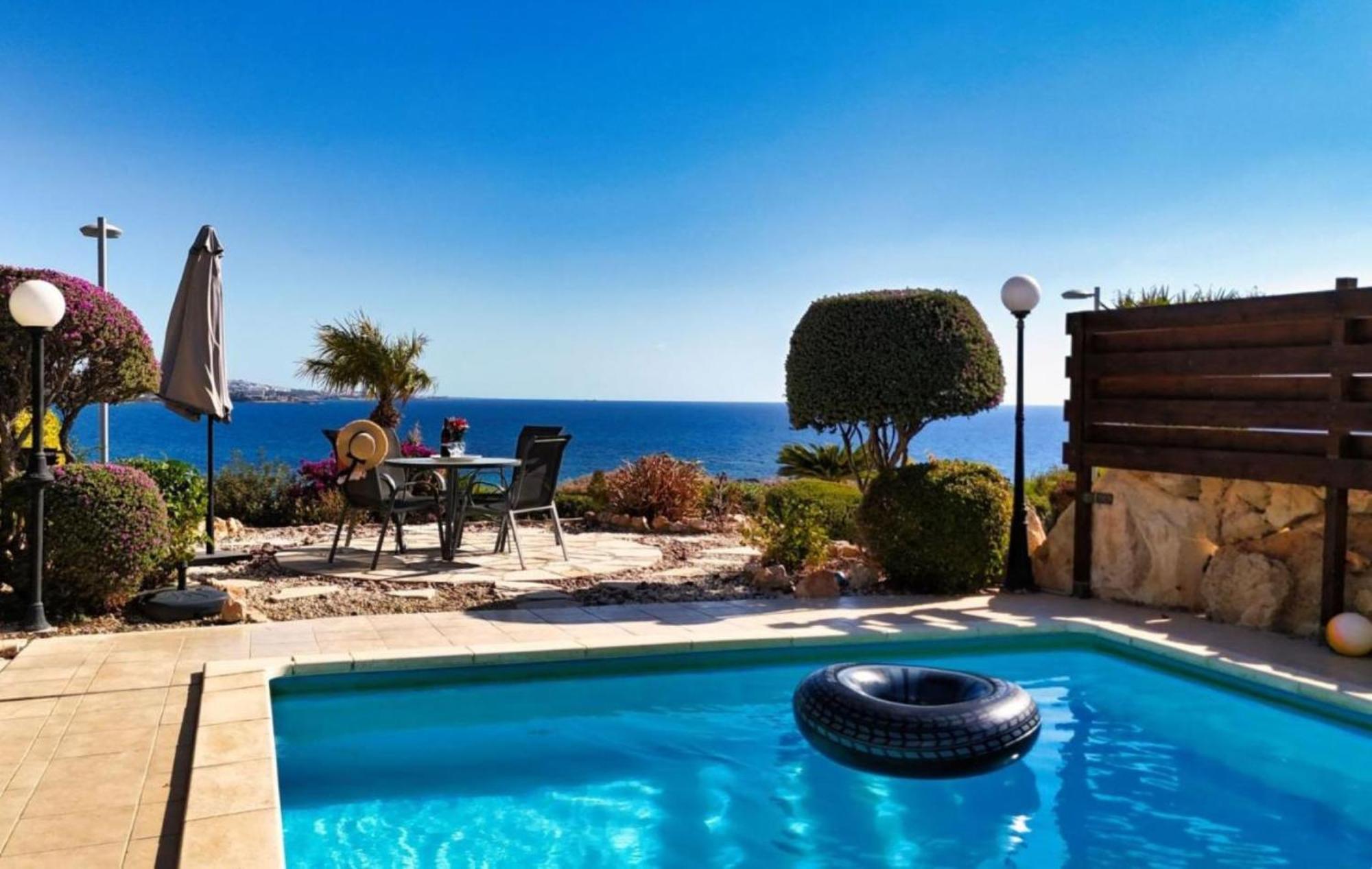 H&O Sunrise Villa In Coral Bay! Exterior photo